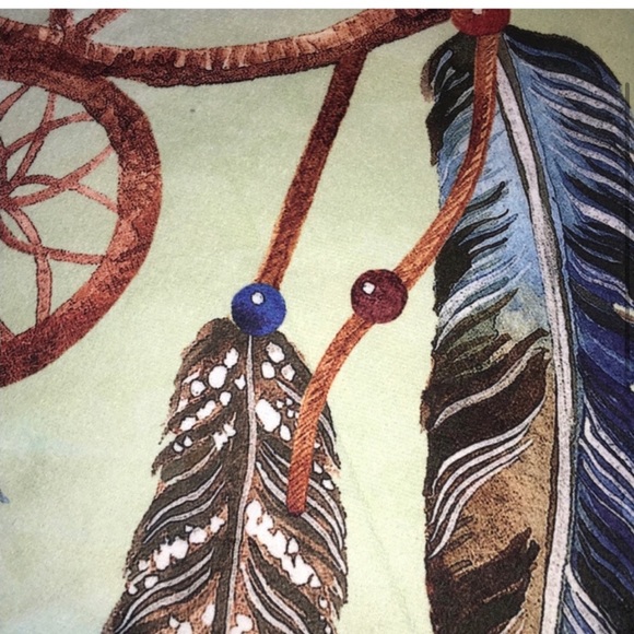 Turquoise Rose 🌹 Dreamcatcher Round Beach 🏖 Towel NWOT - Picture 4 of 9